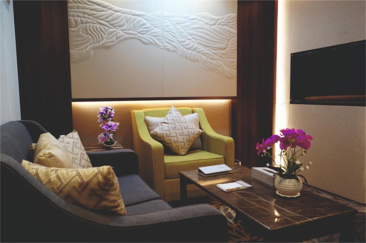 Lavona Tiba Hotel ดัมมัม ภายนอก รูปภาพ