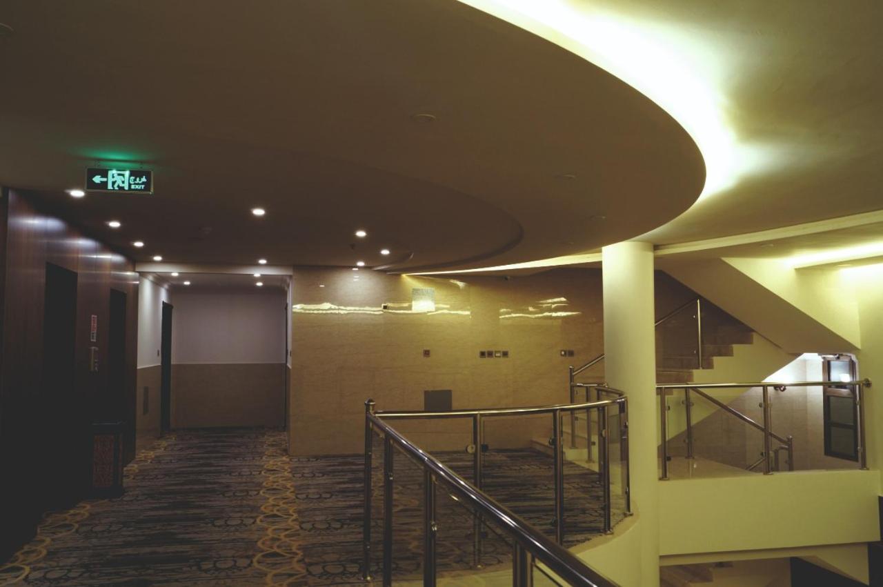 Lavona Tiba Hotel ดัมมัม ภายนอก รูปภาพ